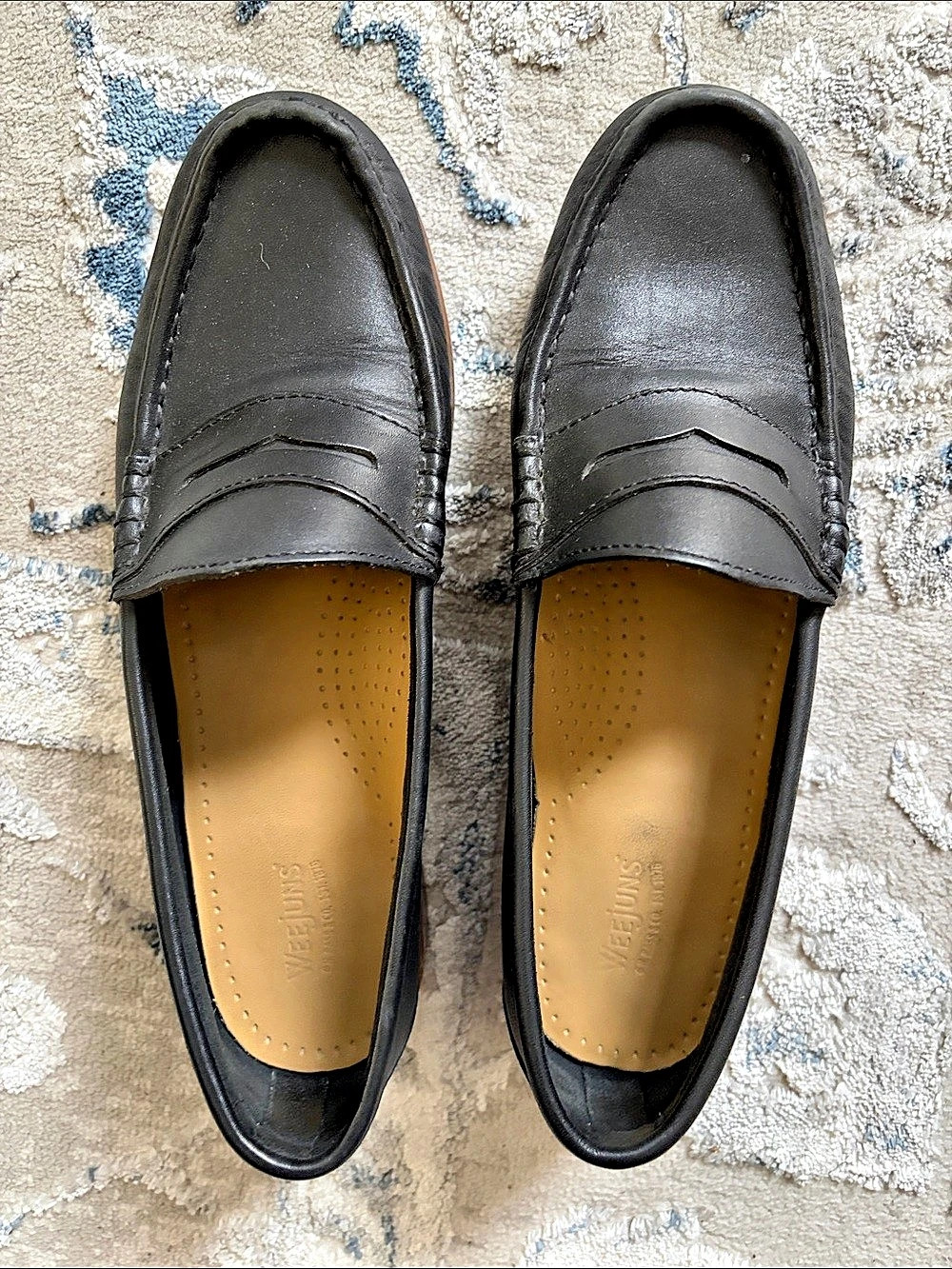GH BASS WEEJUNS ALYSSA Leather Loafers in Black & Brown